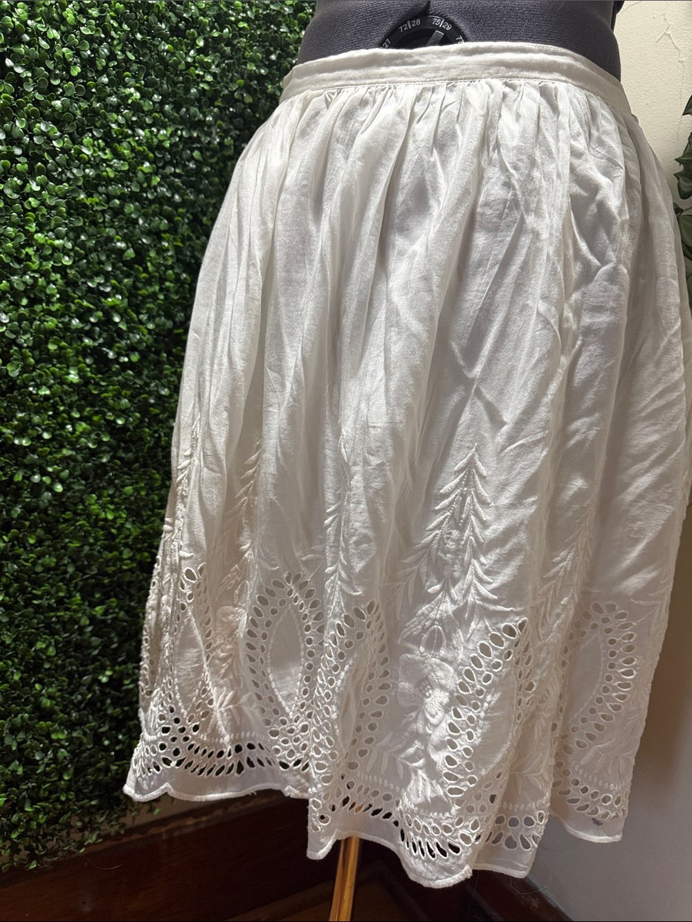 Joie White Eyelet-Embroidered Circle Skirt